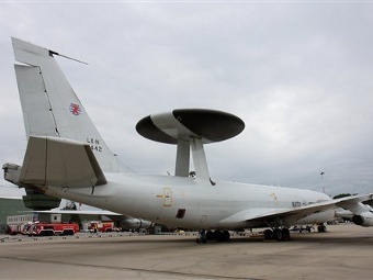 E-3 Sentry  .    flightglobal.com